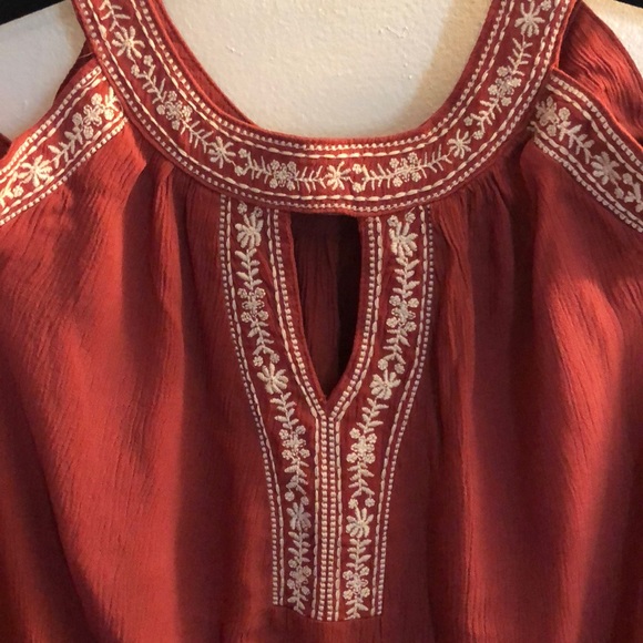 Off the shoulder dress - Picture 4 of 5